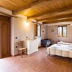 Masseria Perugini Bed and breakfast