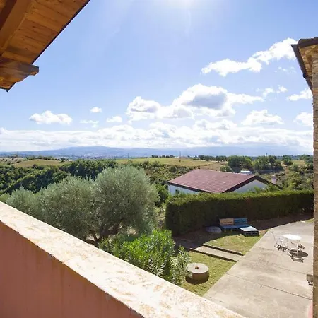 Oda ve Kahvaltı Masseria Perugini 3*